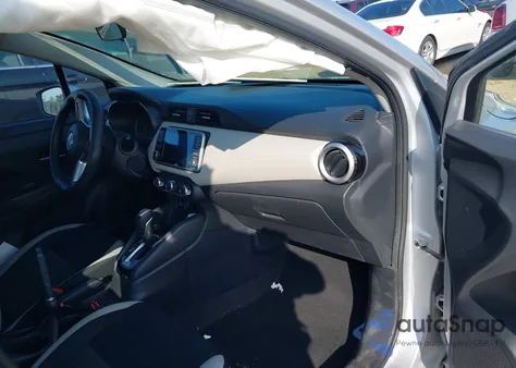 2021 Nissan Versa Sv Xtronic Cvt z USA, uszkodzony, nr VIN 3N1CN8EV6ML865388